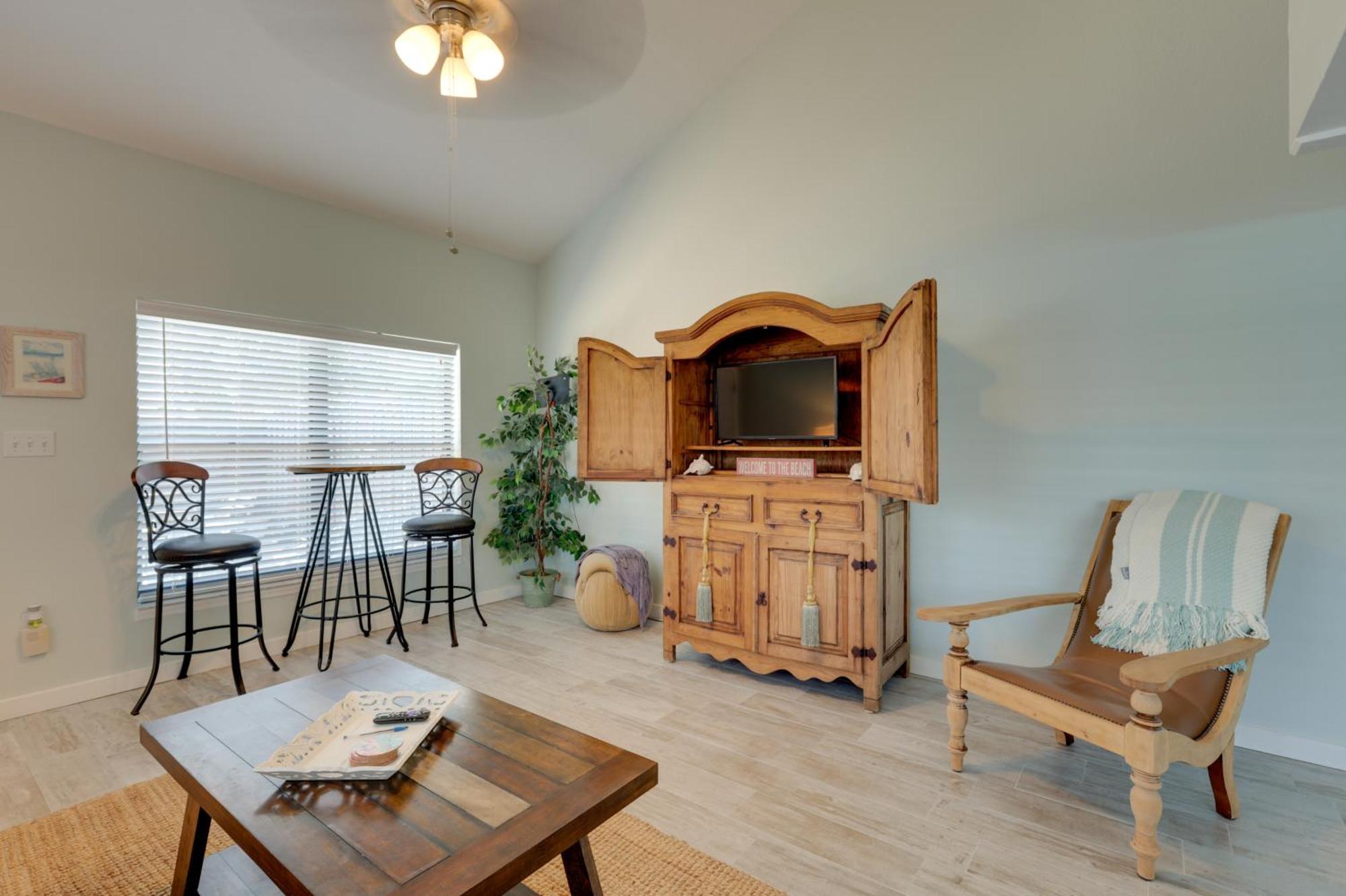 Cape Canaveral Escape With Grill Walk To Beach! Exterior photo
